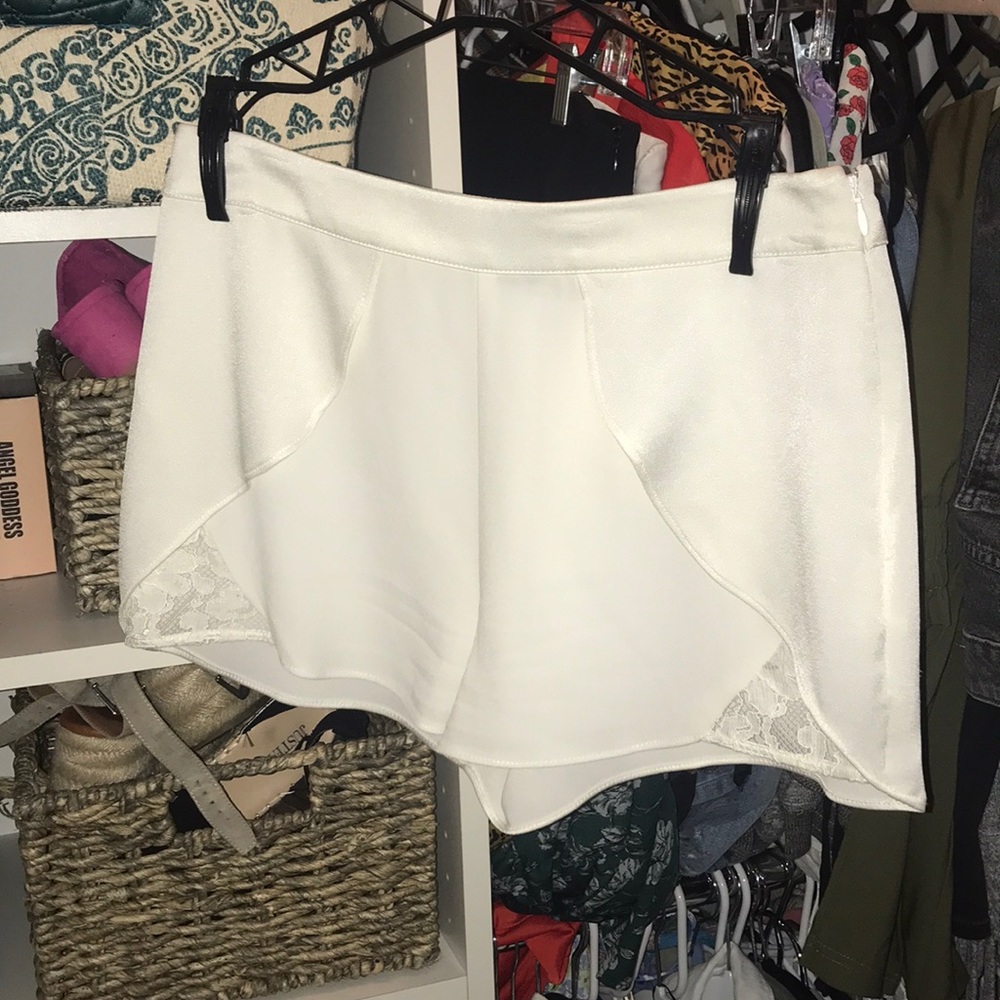 MARCIANO shorts